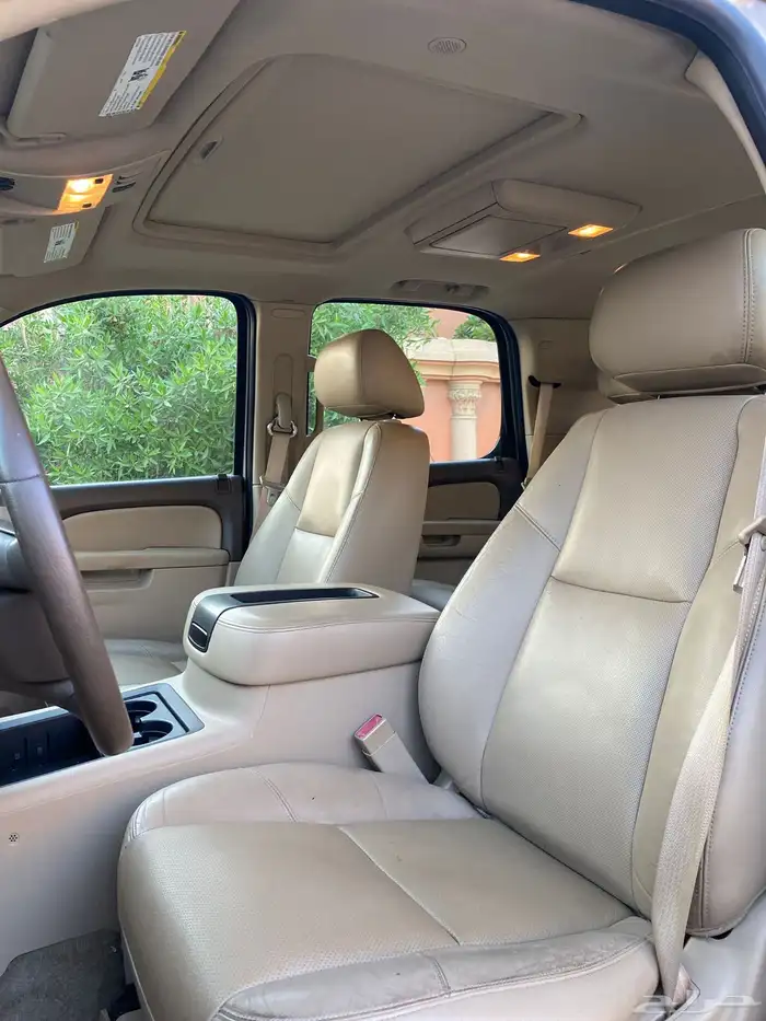 يوكن 2010 SLT ( التوكيلات) 7