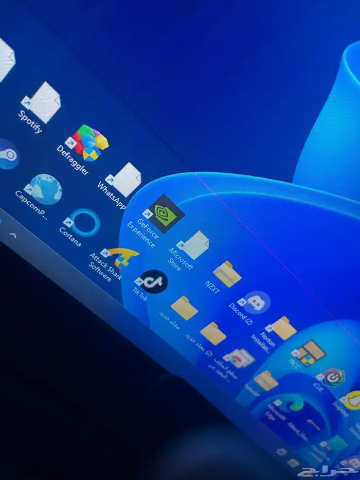 للبيع شاشه قيمنق msi 170 فريم دقه قويه 3