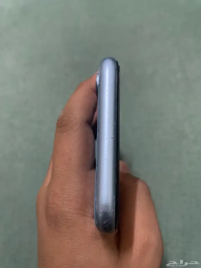 iPhone XR 4