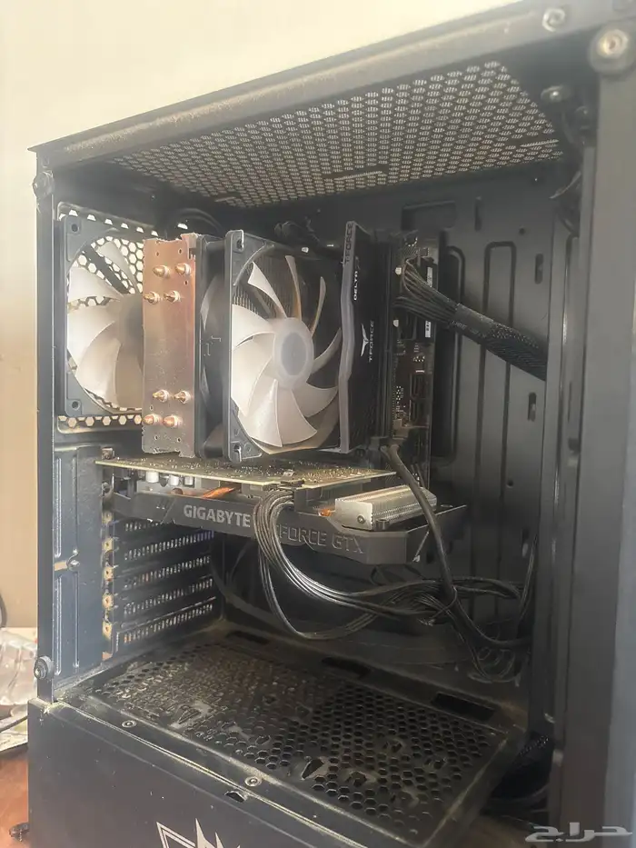 pc للبيع استخدام نضيف 1