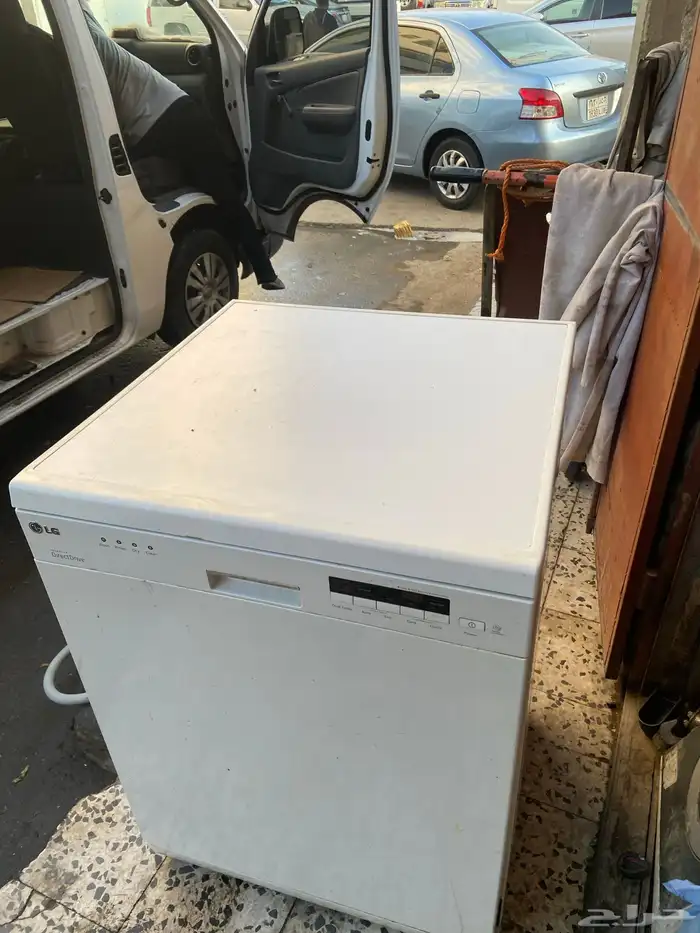 غساله صحون من شركه LG نظيفه جدا استخدام 6 اشهر قابل للتفاوض 2