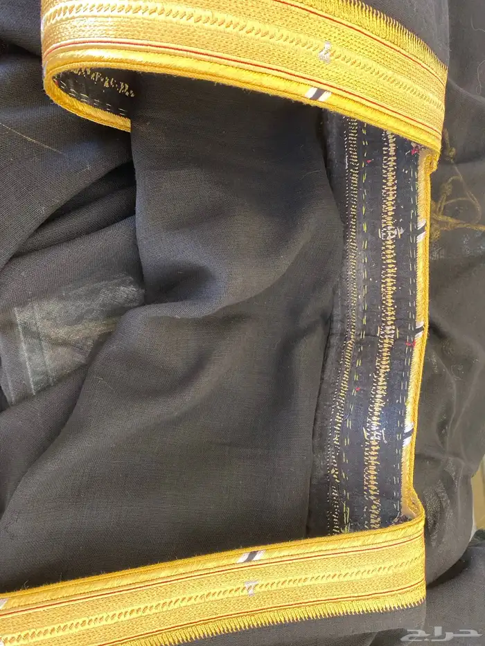 مشالح وبشوت فاخرة وصناديق ملكية 28