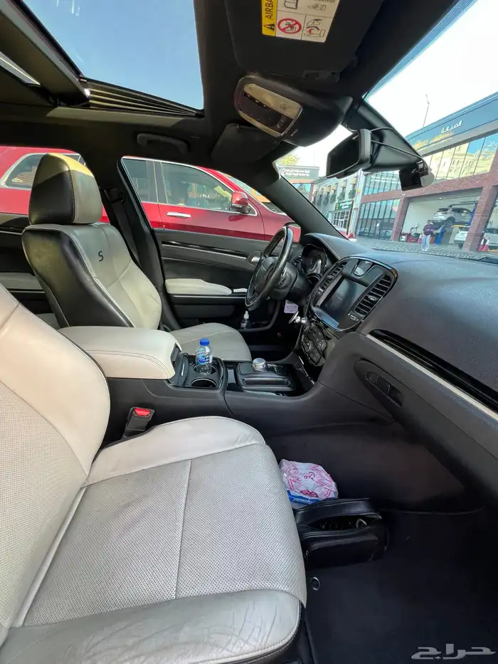 كرايسلر 2018 V8 S 8