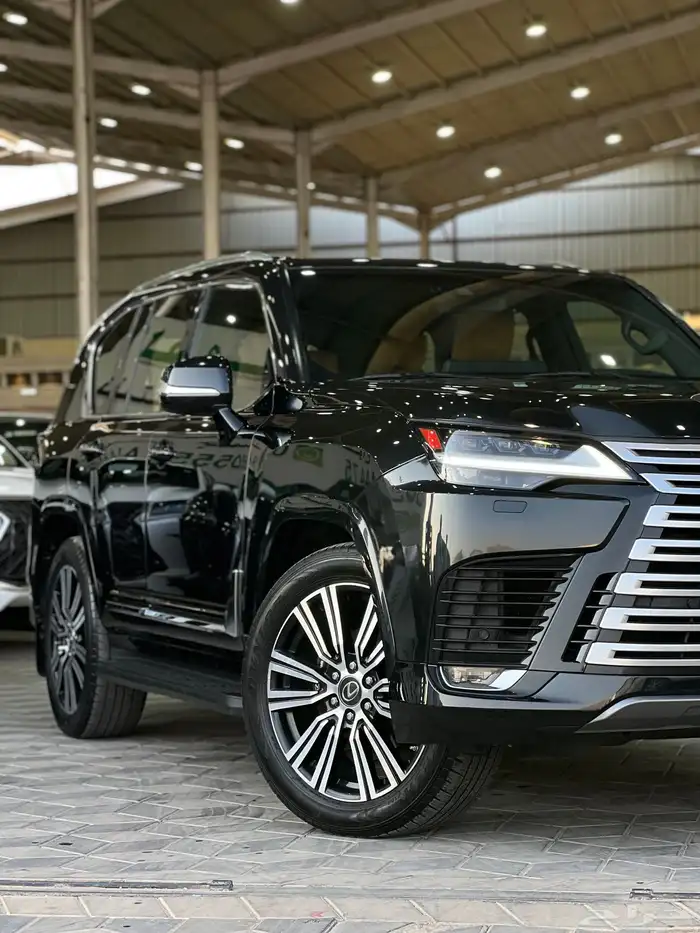 لكزس - 2023 - LX600 - BB - فل كامل 2