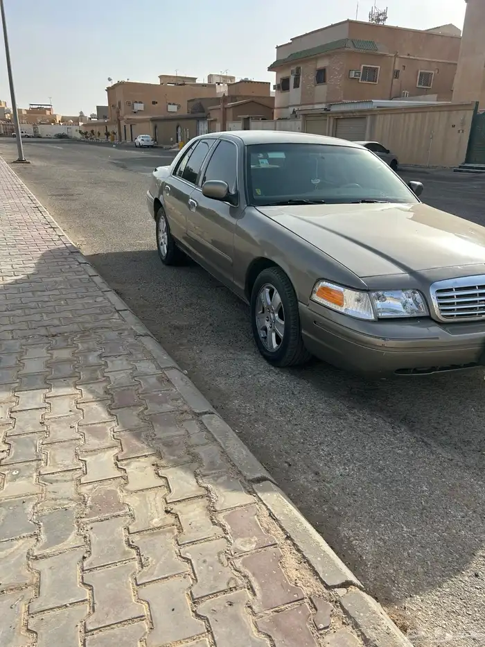 للبيع فورد 2005 5