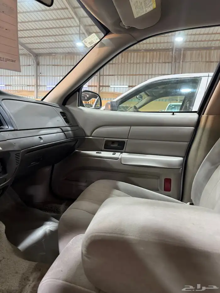 فورد فكتوريا 2006 7