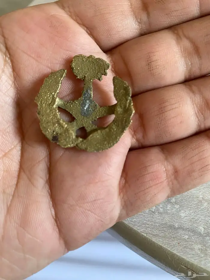 ابريها القديمه الي كانت تركب على العقال 2