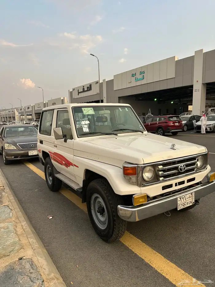جيب ربع 2005 ماشي 98 الف السوم 50 3