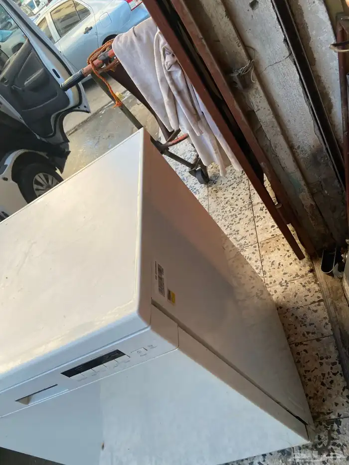 غساله صحون من شركه LG نظيفه جدا استخدام 6 اشهر قابل للتفاوض 1