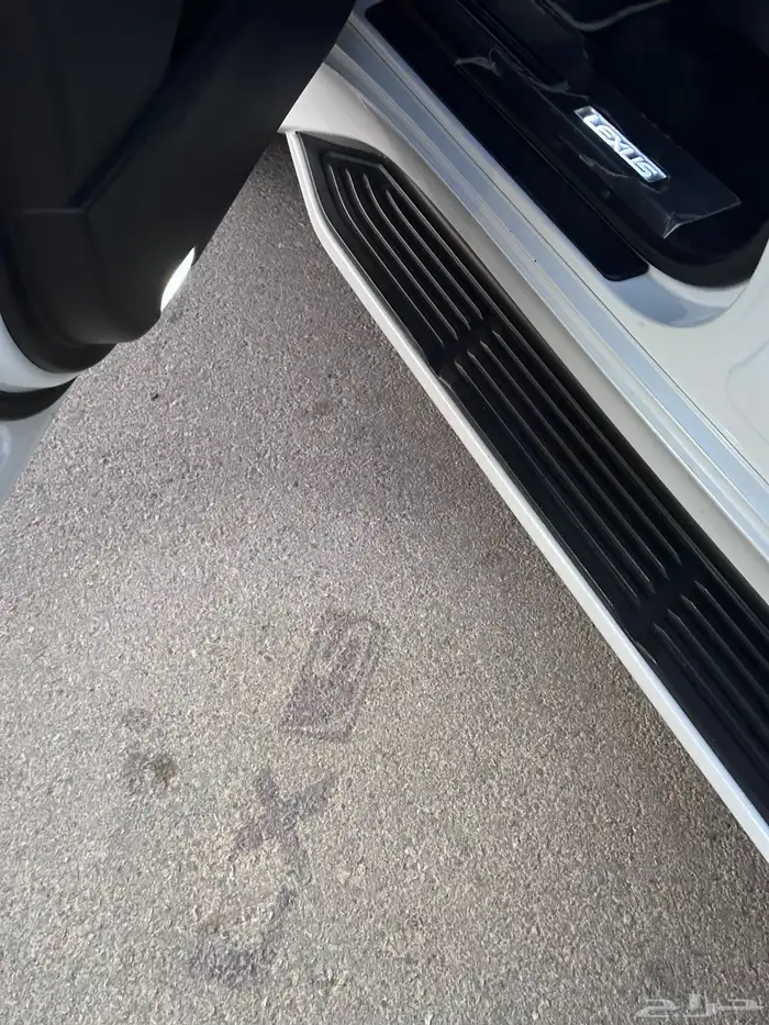 لكزس LX570 S 2018 وكالة 43
