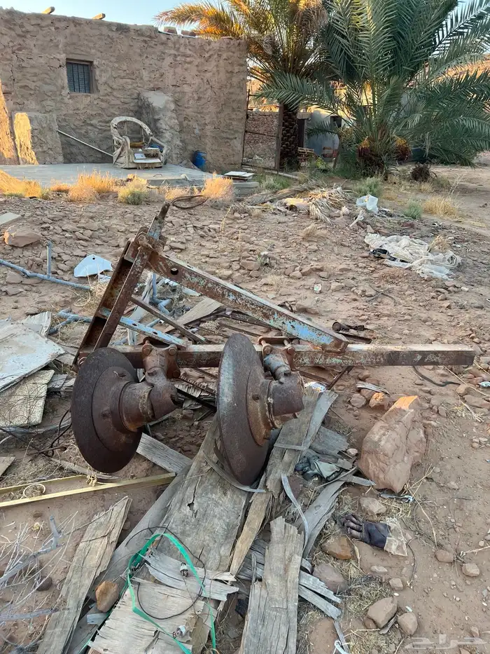 حراثة ماسي 1994 ومعداتها 5