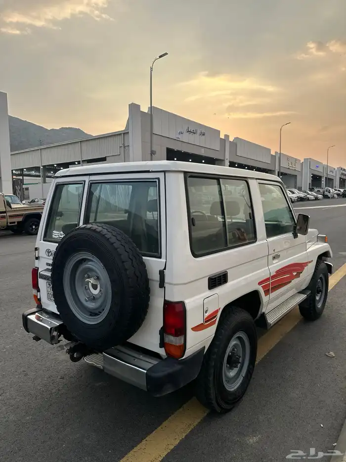 جيب ربع 2005 ماشي 98 الف السوم 50 8