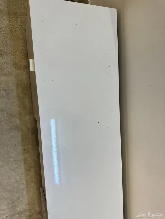 طاولة تلفزيون 1