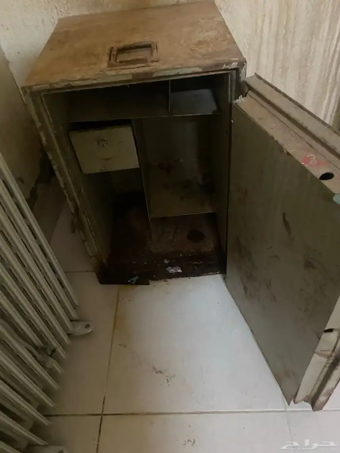 خزانه حديد 1