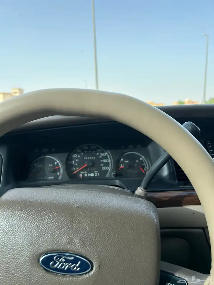 للبيع فورد 2005 4