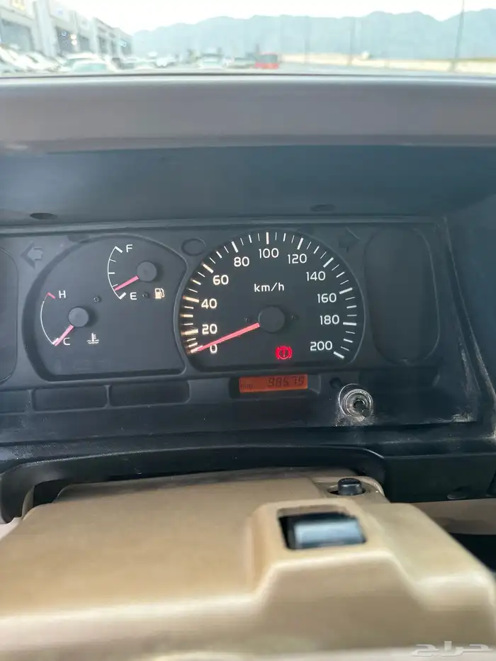 جيب ربع 2005 ماشي 98 الف السوم 50 43