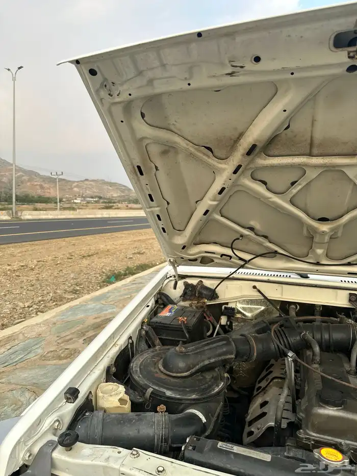 جيب ربع 2005 ماشي 98 الف السوم 50 27