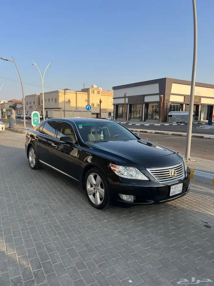 لكزس L460 اسود 2