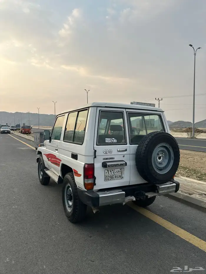 جيب ربع 2005 ماشي 98 الف السوم 50 6