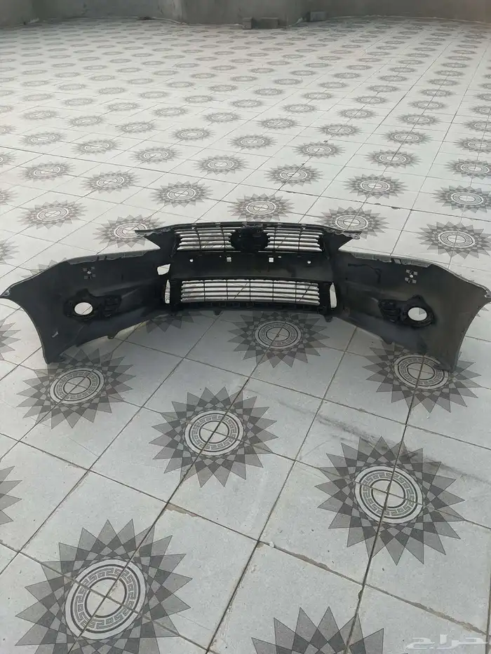 صدام لكزس إسطبات خلفية GS 2015 7