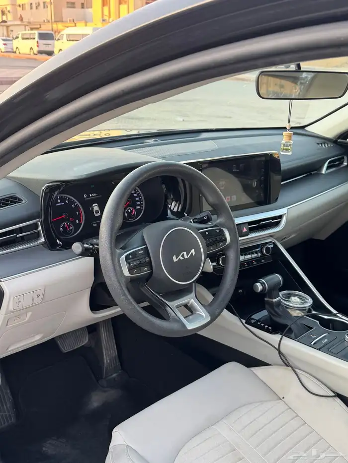 كيا k5 2023 استاندر 10