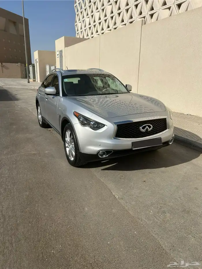 إنفينيتي QX70 2020 0