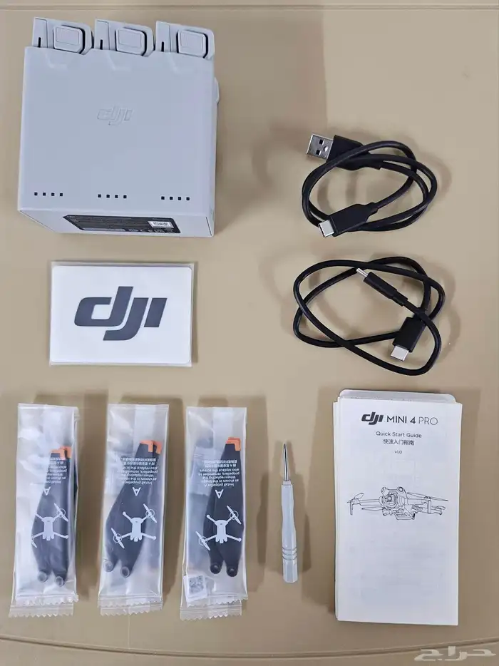 للبيع درون dji mini 4 pro combo plus 10