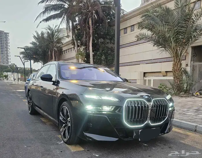 بي إم دبليو BMW 2025 ناغي 740i 0