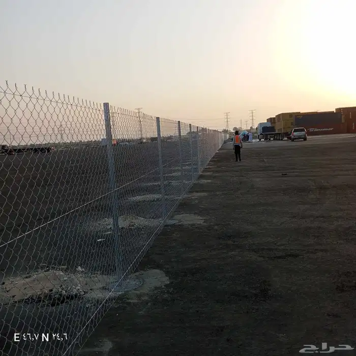 شبوك مزارع وملاعب وسياج امنيه 1