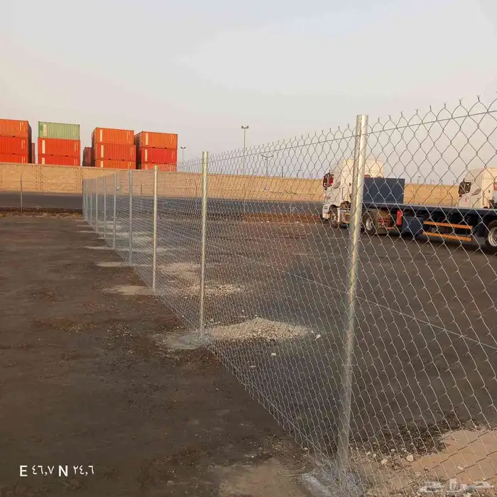 شبوك مزارع وملاعب وسياج امنيه 0