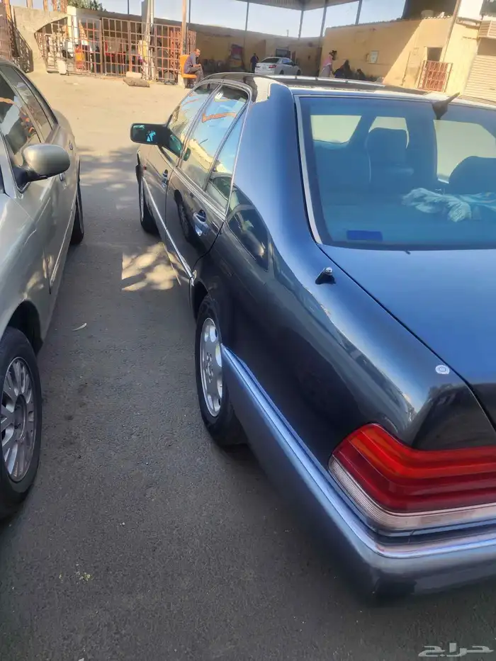 ميرسدس بنز طراز 300 مديل 1992 3