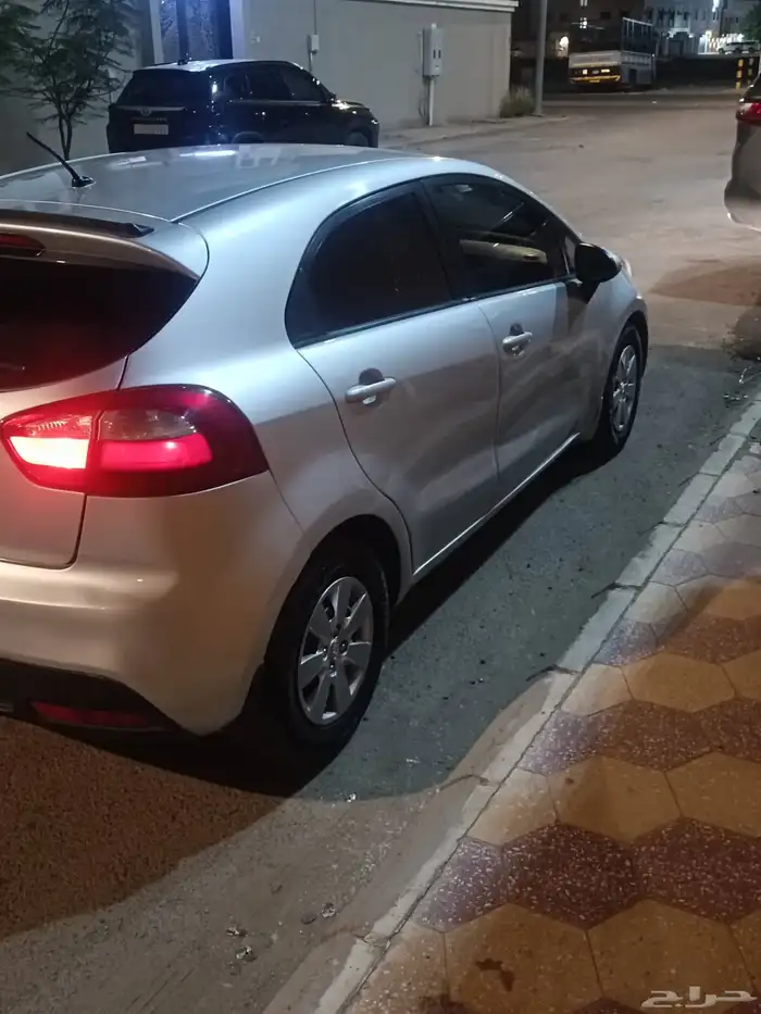 كيا ريو هاتشباك 2015 6