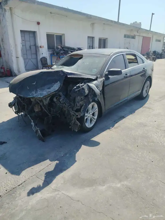 فورد تورس موديل 2014 تشليح بيع قطع غيار فقط 0