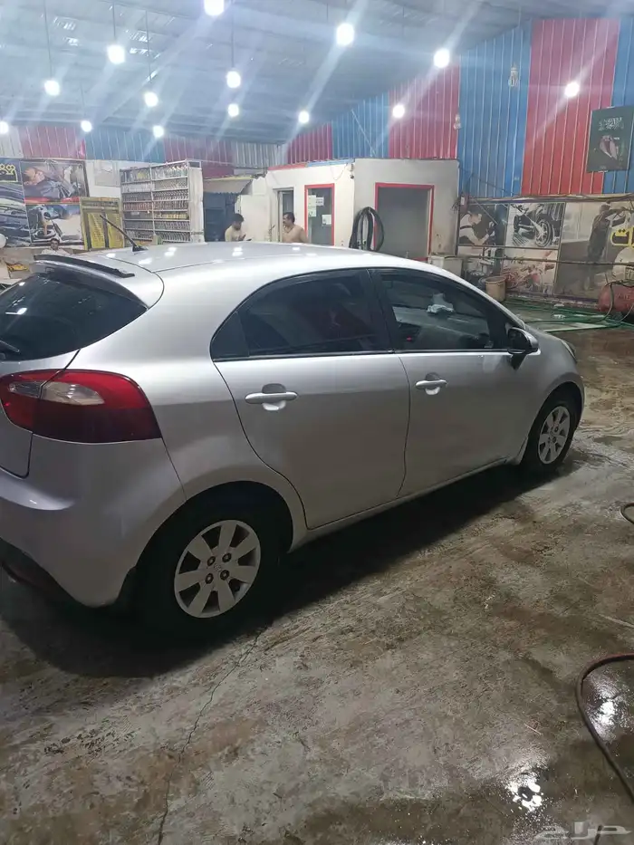 كيا ريو هاتشباك 2015 1