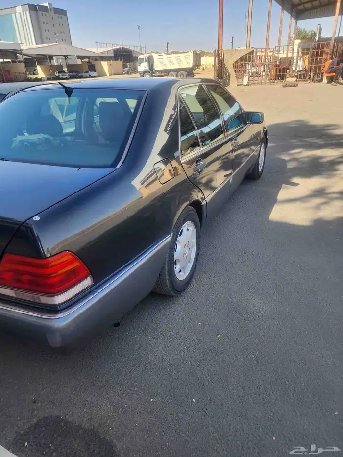 ميرسدس بنز طراز 300 مديل 1992 2