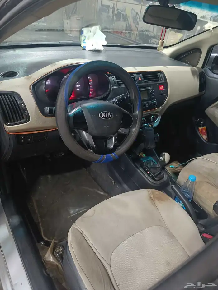 كيا ريو هاتشباك 2015 4