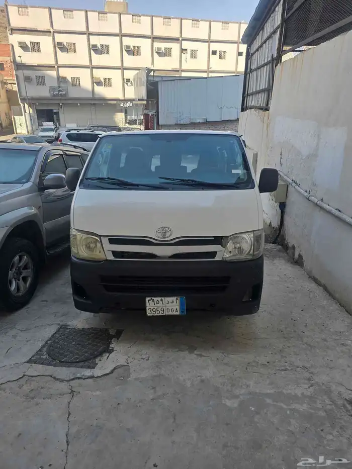 باص 2011 نظيف من كل شئ بدون صدمات رش نظافه 6