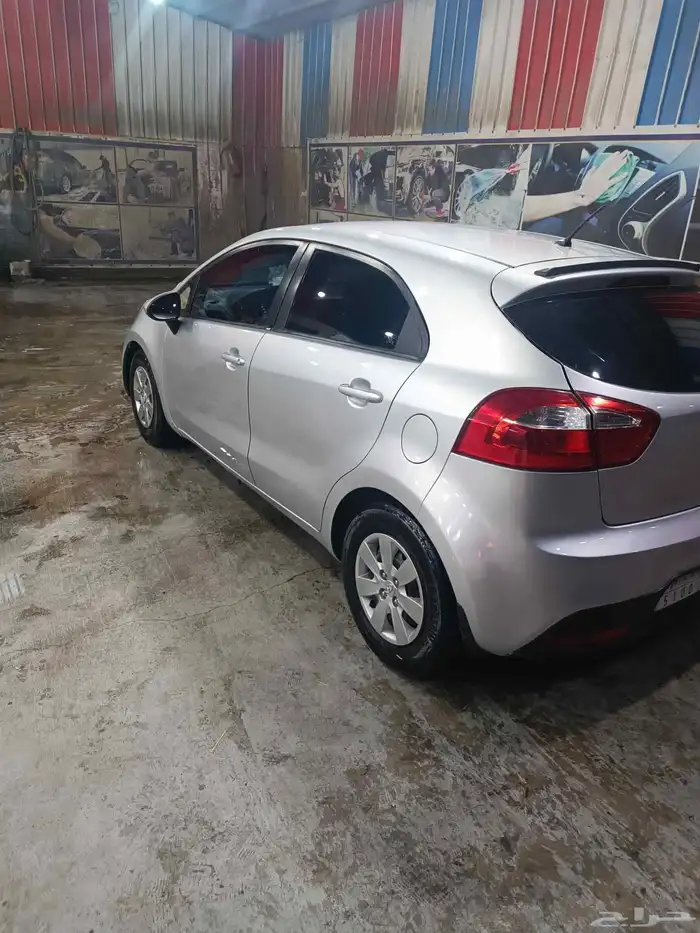 كيا ريو هاتشباك 2015 0