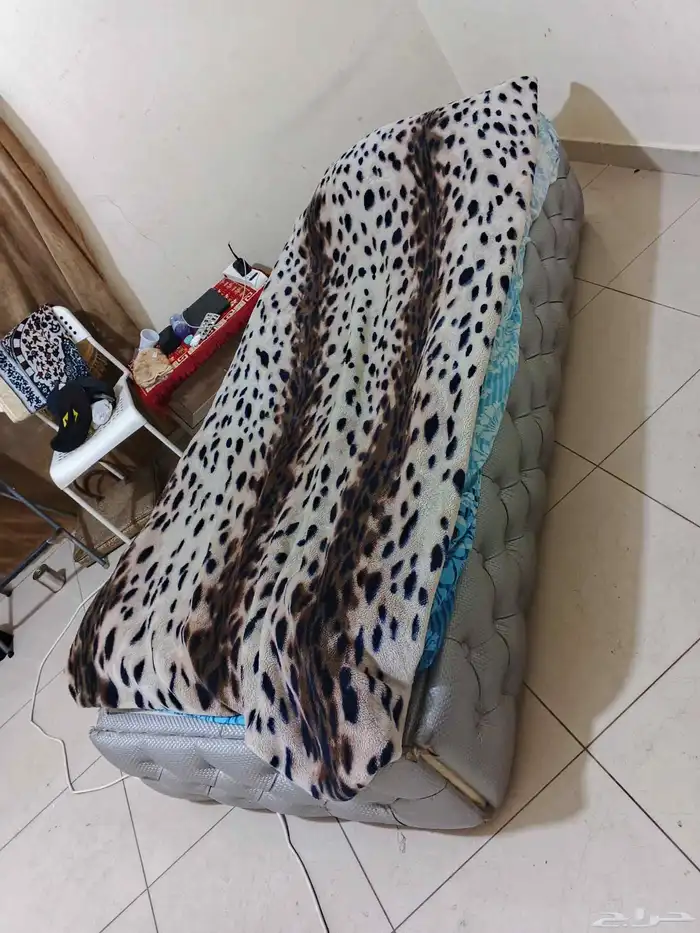 سرير مع المرتبه نظيف 0