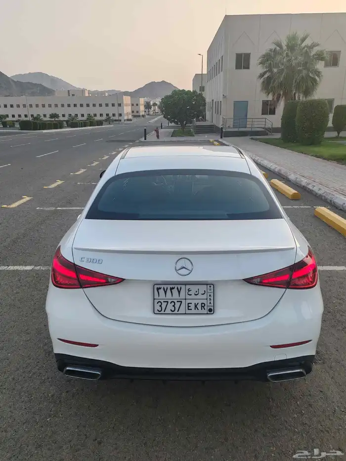 مرسيدس C300 kit Amg نايت بكج موديل 2023 وارد أمريكا 5
