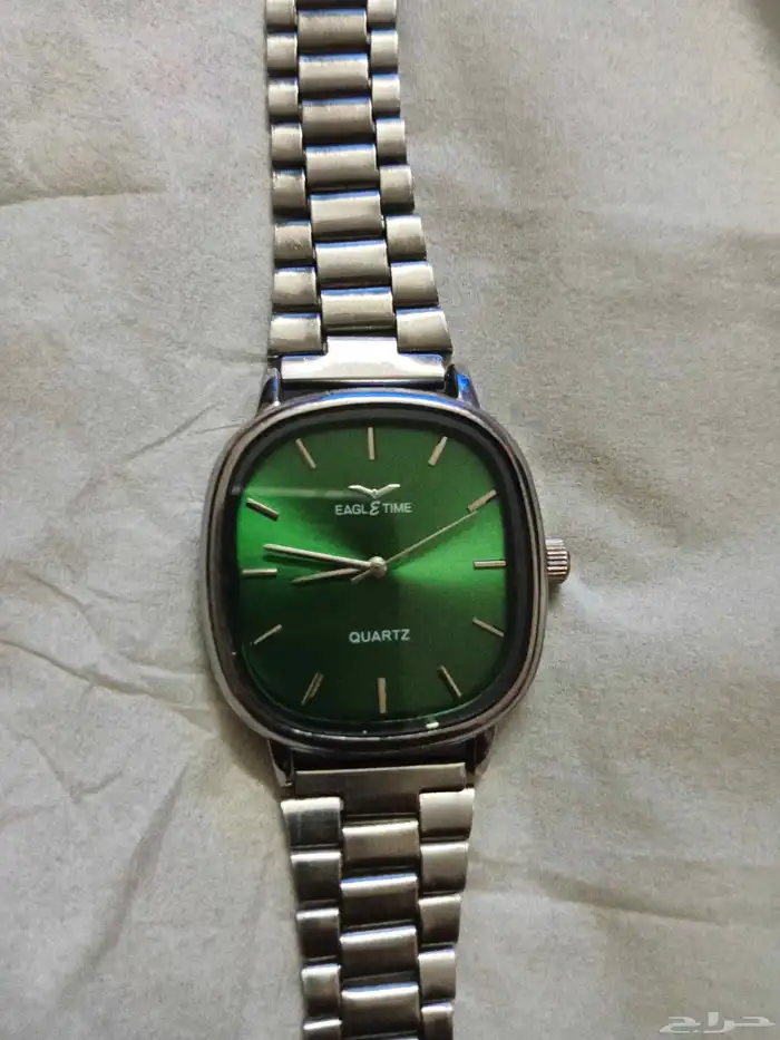 quartz ساعة بلون اخضر داخلي eagle time 1