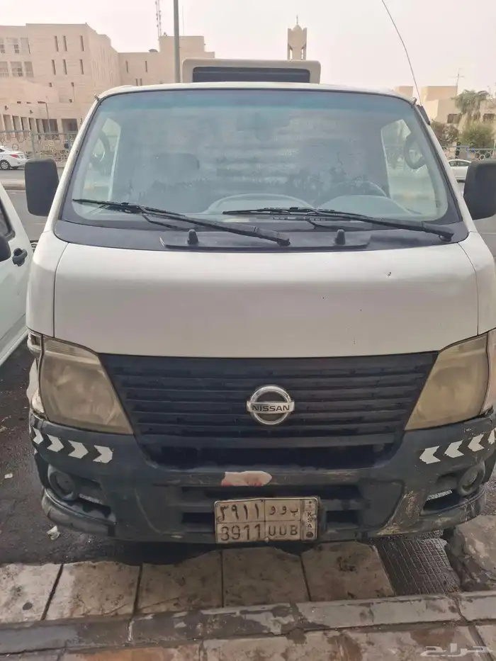 نيسان بضاعه بنزين 2009 0