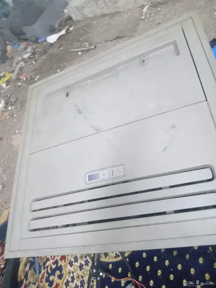 ثلاجه فريزر تشتغل على 24v و 12vصغيره لشاحنة فولفو 0