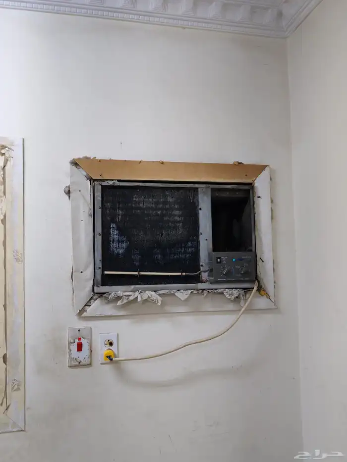 ثلاث مكيفات مستعمله وتعمل للبيع 3Ac working for sale 1