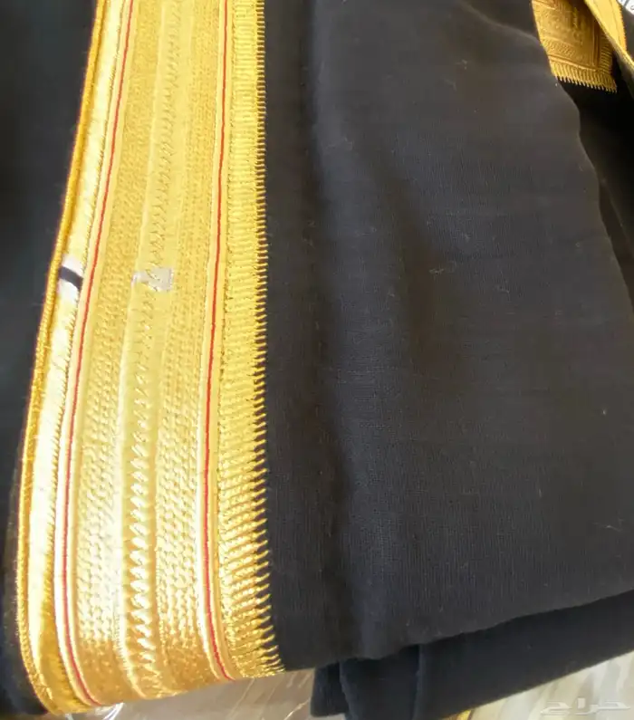 مشالح وبشوت فاخرة وصناديق ملكية 22