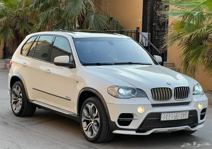 بي ام دبليو X5 2013 (بحالة ممتازة) 3