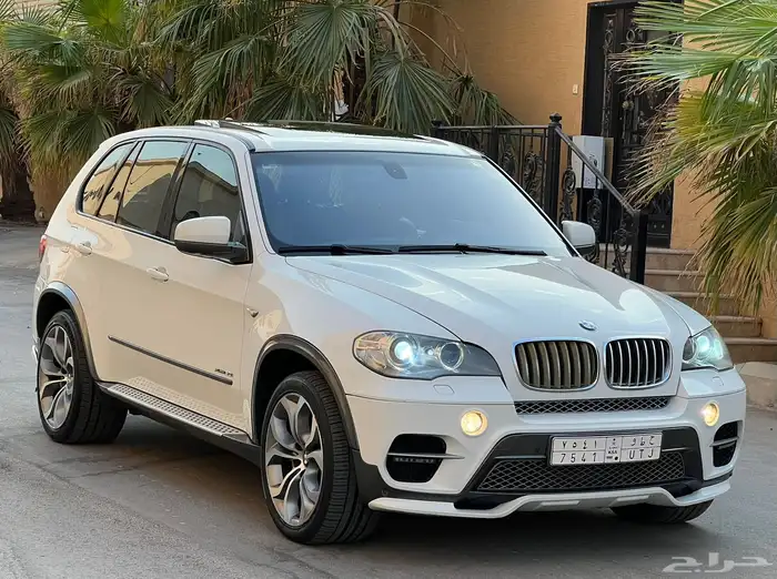بي ام دبليو X5 2013 (بحالة ممتازة) 2