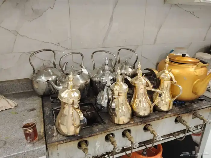 حفلات ومناسبات قهوجين صبابين رجال ونساء كراسي طاولات كنب 2