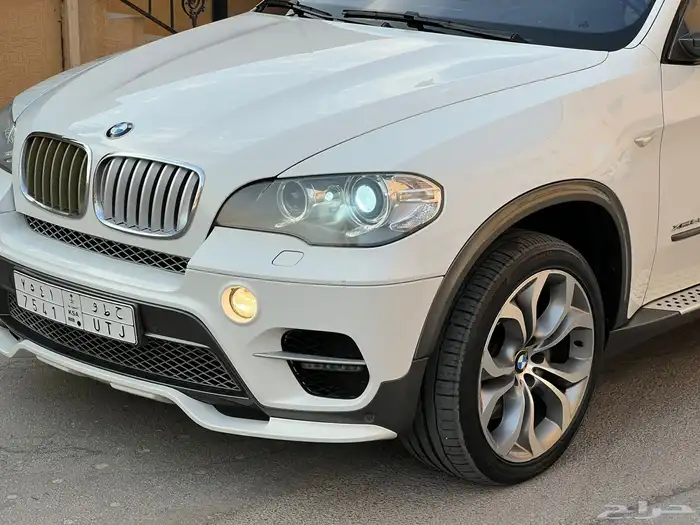 بي ام دبليو X5 2013 (بحالة ممتازة) 9