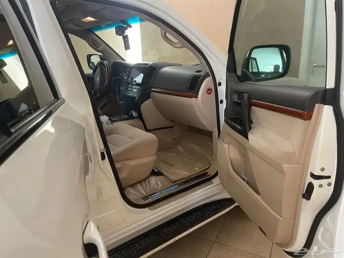 لاندكروزر GXR ماشيه 600 على السوم 2